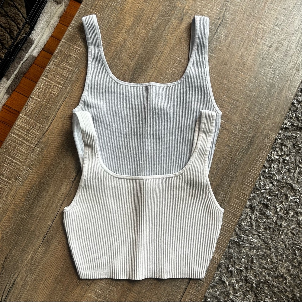 Babaton Sculpt Knit Squareneck Cropped Tank